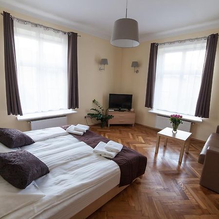 Place 4 You Apartments Cracovia Habitación foto