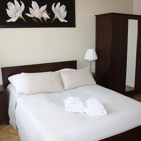 Place 4 You Apartments Cracovia Exterior foto