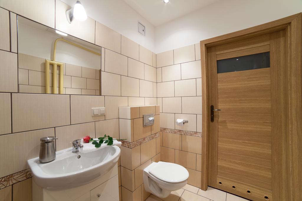 Place 4 You Apartments Cracovia Habitación foto