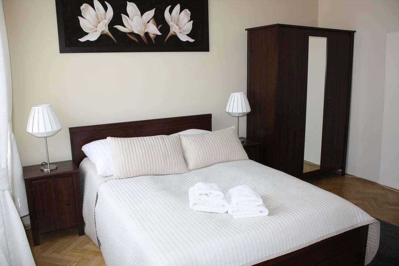 Place 4 You Apartments Cracovia Exterior foto